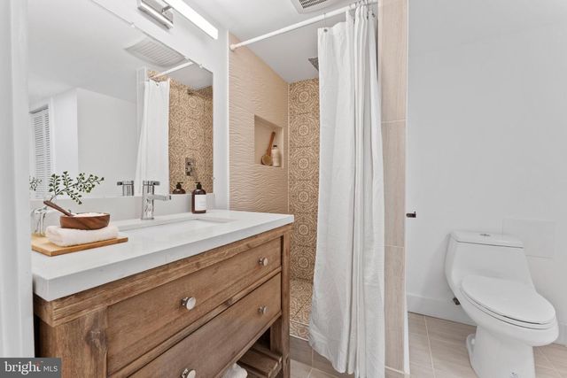 6522 WALHONDING RD, Bethesda, MD 20816