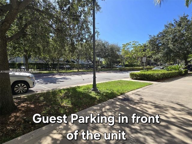 510 NW 84th Ave 121, Plantation, FL 33324