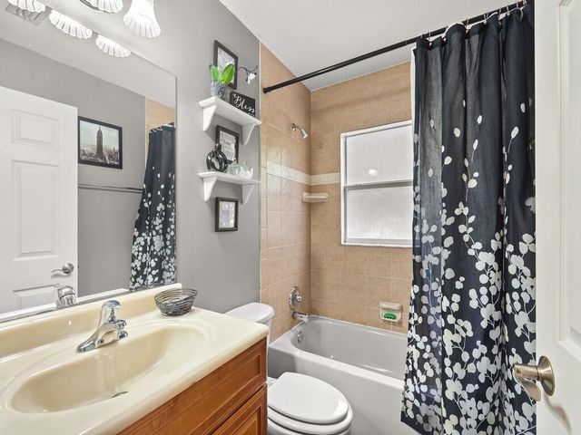 1456 Schumann Drive, Sebastian, FL 32958