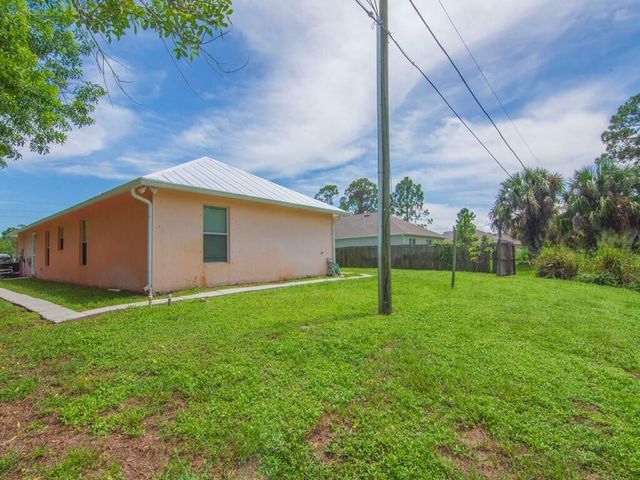 1456 Schumann Drive, Sebastian, FL 32958