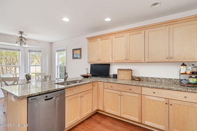 138 Candlewood Drive, Wallace, NC 28466