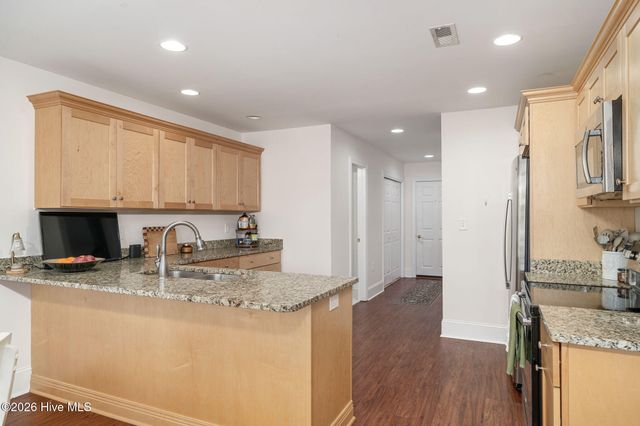 138 Candlewood Drive, Wallace, NC 28466
