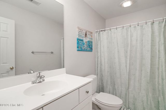 138 Candlewood Drive, Wallace, NC 28466