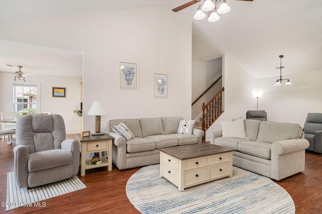 138 Candlewood Drive, Wallace, NC 28466