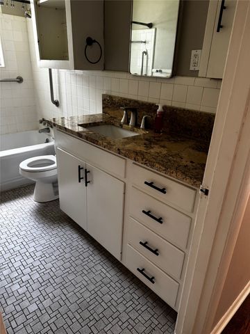 933 Jefferson Place, Shreveport, LA 71104