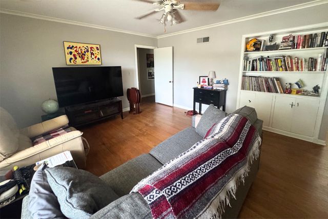 933 Jefferson Place, Shreveport, LA 71104