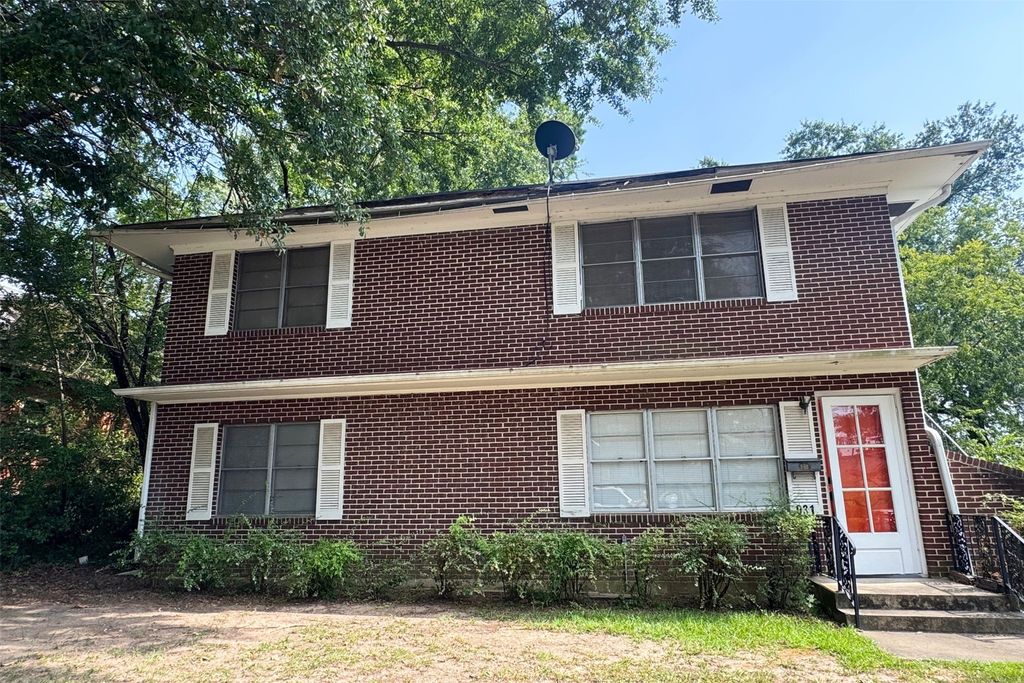 933 Jefferson Place, Shreveport, LA 71104