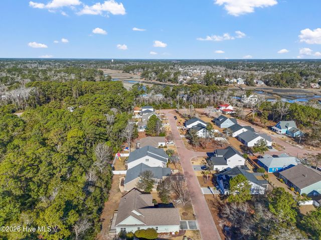 1678 Old Salt Run SW, Shallotte, NC 28470