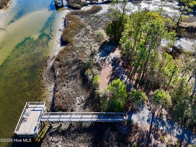 1678 Old Salt Run SW, Shallotte, NC 28470