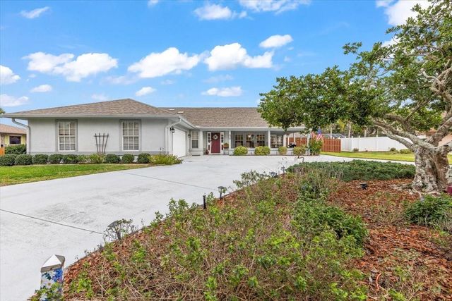 132 SEA STREET, New Smyrna Beach, FL 32168