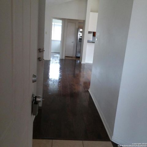 6414 CANDLEGLADE DR, San Antonio, TX 78244
