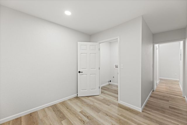 864 W 5th St, Stockton, CA 95206