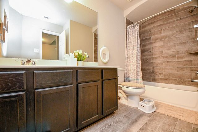 2519 Sunlit Meadow Trail, Fresno, TX 77545