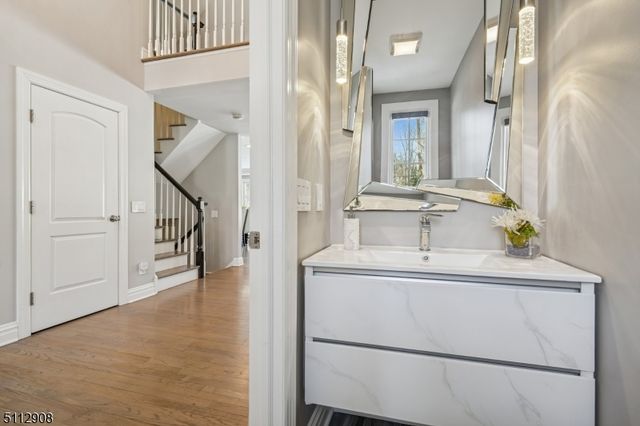 5 Farley Rd, Millburn Twp., NJ 07078