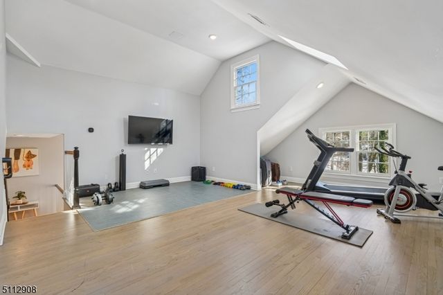 5 Farley Rd, Millburn Twp., NJ 07078