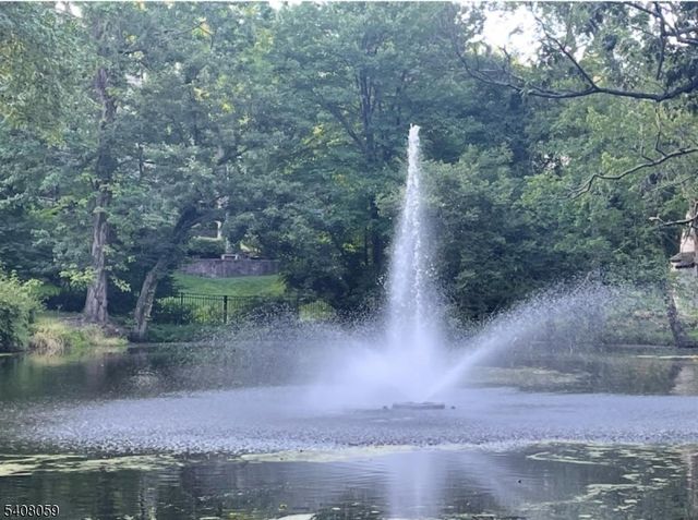 5 Farley Rd, Millburn Twp., NJ 07078