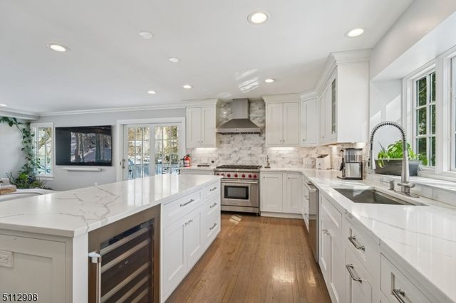 5 Farley Rd, Millburn Twp., NJ 07078