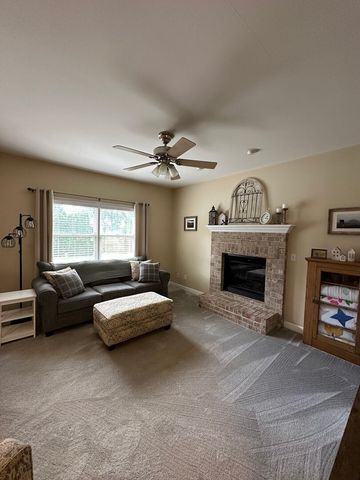 1716 Kingtree Drive, Morris, IL 60450