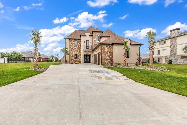 891 Waterton Ave., Myrtle Beach, SC 29579