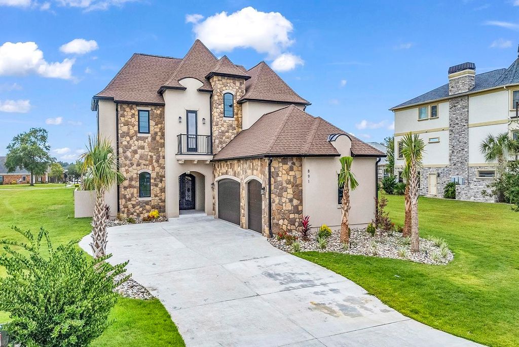 891 Waterton Ave., Myrtle Beach, SC 29579