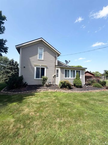 1988 N Queen Road, Walkerton, IN 46574