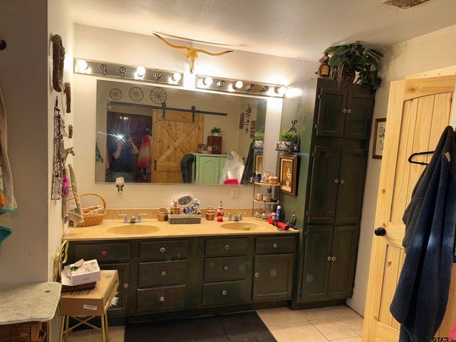 13880 Top Gun Drive, Frankston, TX 75763