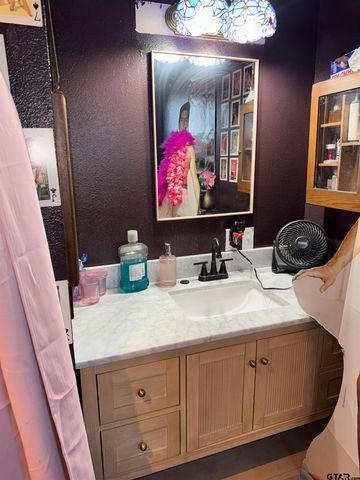 13880 Top Gun Drive, Frankston, TX 75763