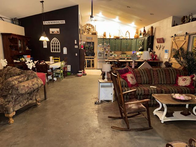 13880 Top Gun Drive, Frankston, TX 75763