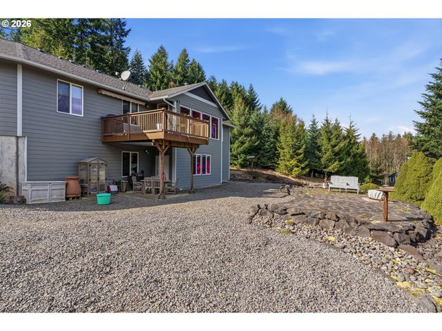 72 BLUE MOUNTAIN Rd, Castle Rock, WA 98611