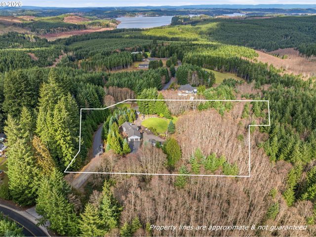 72 BLUE MOUNTAIN Rd, Castle Rock, WA 98611