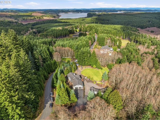 72 BLUE MOUNTAIN Rd, Castle Rock, WA 98611