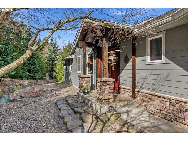 72 BLUE MOUNTAIN Rd, Castle Rock, WA 98611