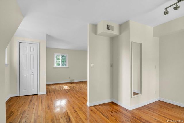 9 Virginia Avenue, Dobbs Ferry, NY 10522