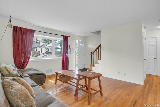 9 Virginia Avenue, Dobbs Ferry, NY 10522