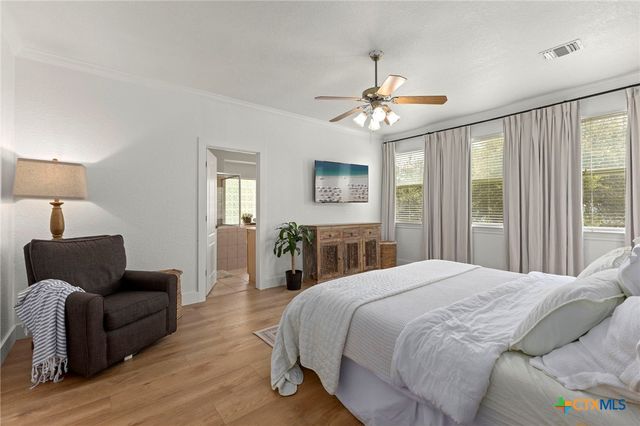 2700 Skyline Drive, Canyon Lake, TX 78133