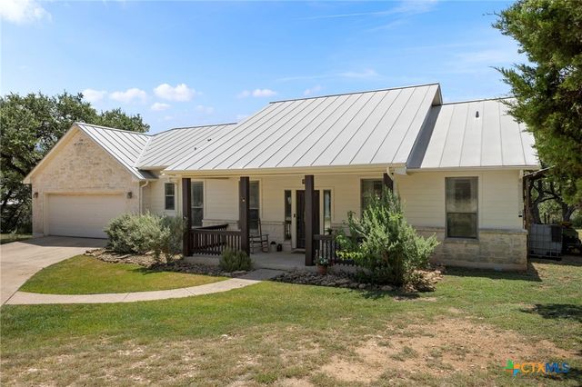2700 Skyline Drive, Canyon Lake, TX 78133