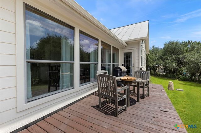 2700 Skyline Drive, Canyon Lake, TX 78133