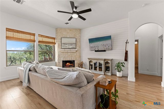 2700 Skyline Drive, Canyon Lake, TX 78133