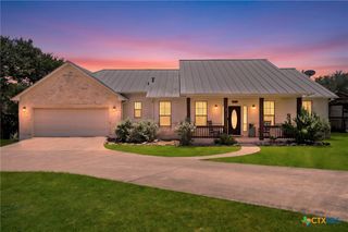 2700 Skyline Drive, Canyon Lake, TX 78133
