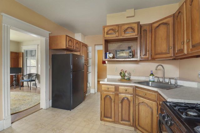 907 Chicago STREET, Racine, WI 53405
