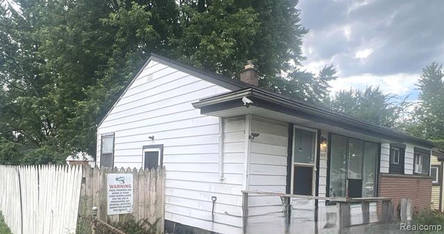 31415 Glen Street, Westland, MI 48186