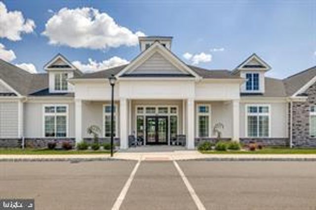 16 MUSEUM DR, Eastampton, NJ 08060