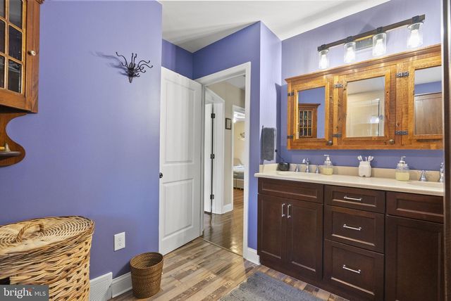 914 LINWOOD AVE, Collingswood, NJ 08108