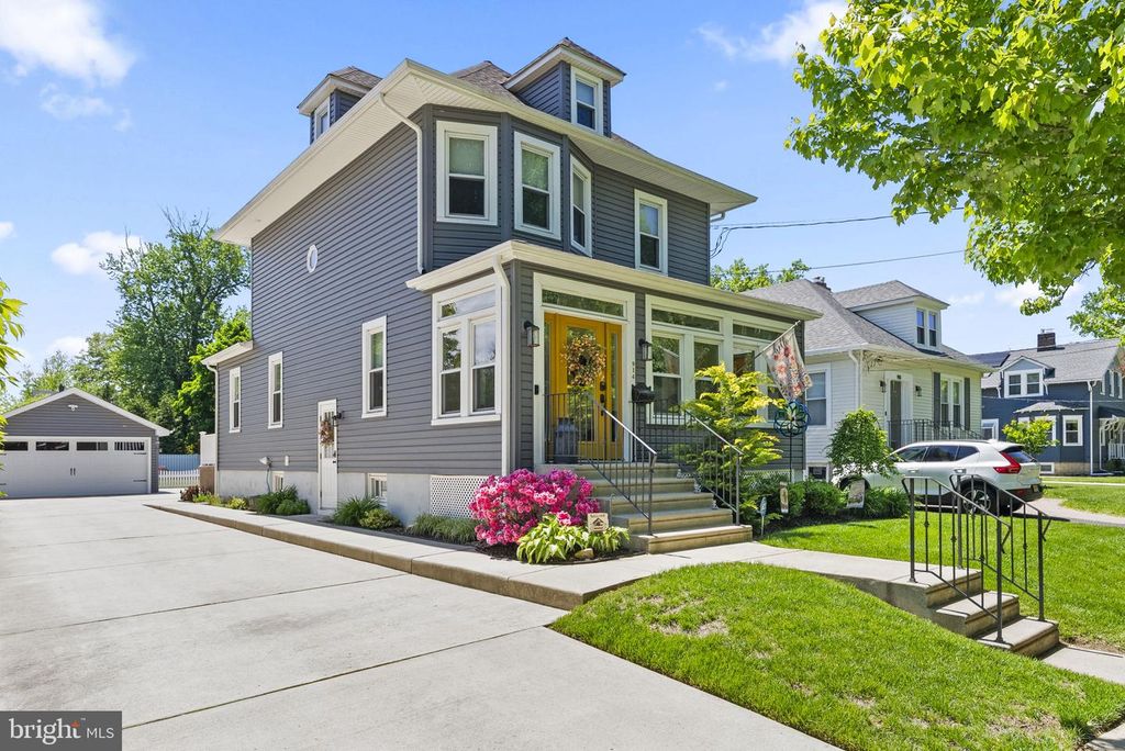 914 LINWOOD AVE, Collingswood, NJ 08108