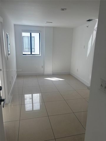 821 SW 18th Ave 201, Miami, FL 33135