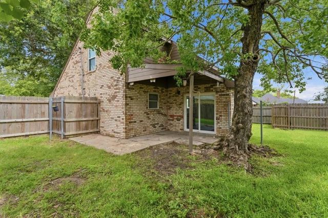 18 Center Avenue, Sulphur, LA 70663