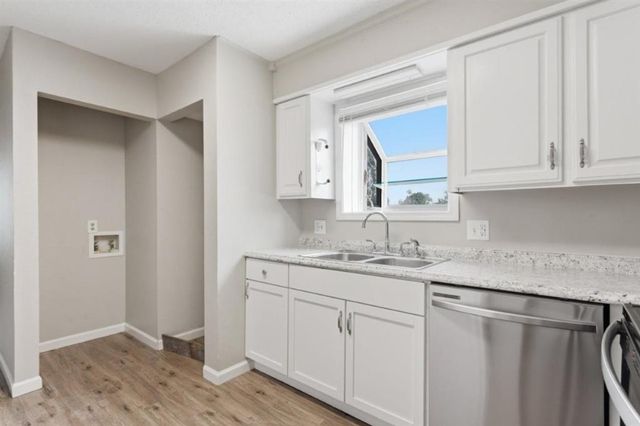 18 Center Avenue, Sulphur, LA 70663