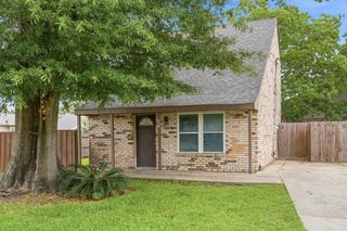 18 Center Avenue, Sulphur, LA 70663