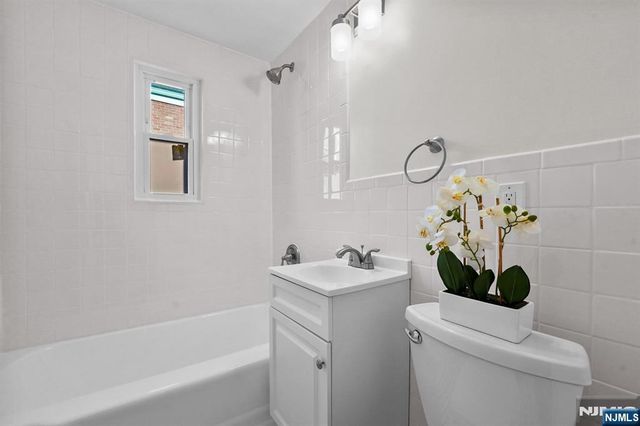 191 Midland Place, Newark, NJ 07106