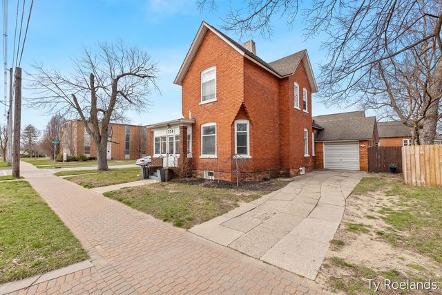 334 Central Avenue, Holland, MI 49423